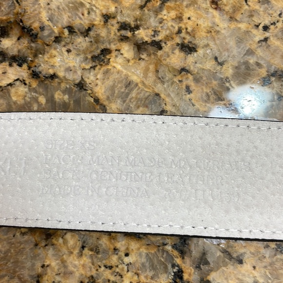 NWT White House Black Market rhinestone buckle belt - Picture 4 of 5